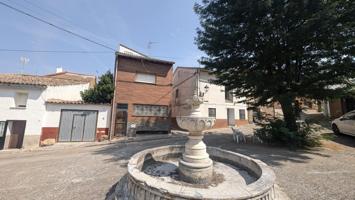 Casa - Chalet en venta en Jirueque de 151 m2 photo 0