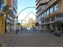 VENTA de Plaza de Garaje en Calle Marina para coche pequeño photo 0