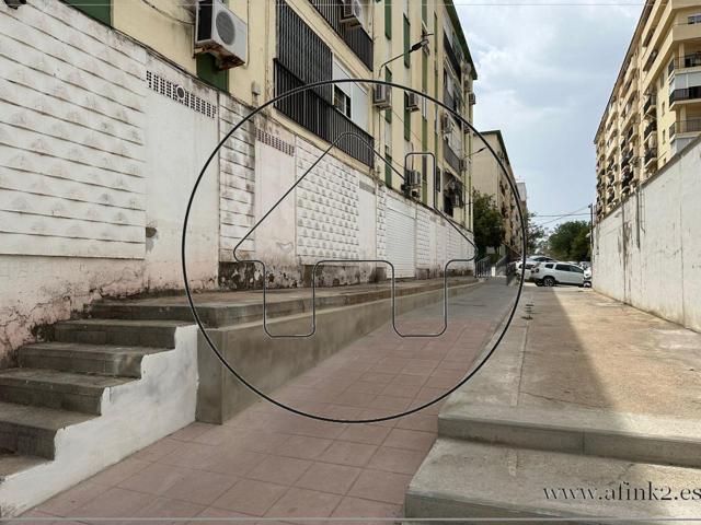 ALQUILER Local de 600m2 a pie de calle zona Orden Baja photo 0
