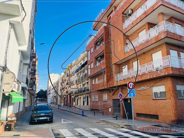 ZONA MATADERO CON ASCENSOR 3 DORMITORIOS photo 0