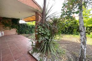 Pareado en venta en Rivas-Vaciamadrid de 210 m2 photo 0