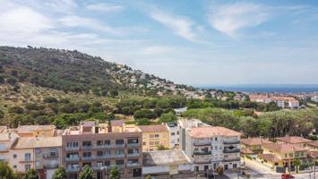 Dúplex En venta en Roses photo 0