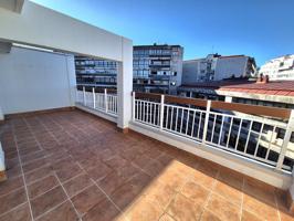 ÁTICO EN PLENO CENTRO DE VIGO CON AMPLIA TERRAZA photo 0
