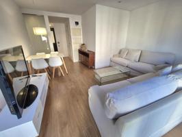 ALQUILER DE PISO CON PLAZA DE GARAJE EN PLENO CENTRO DE VIGO! photo 0