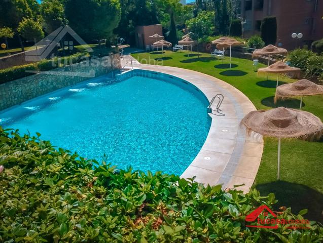 ✨ Piso de Lujo en Santa Rosa: Residencial con Piscina y Parking Incluido ✨ photo 0