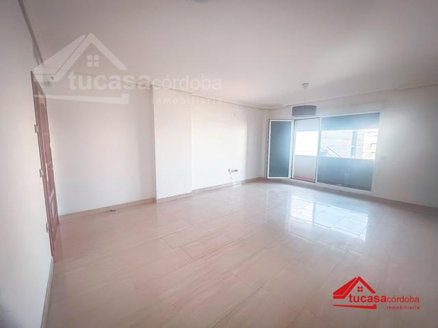 PRECIOSO Y AMPLIO PISO EN VIAL NORTE CON PARKING INCLUIDO photo 0