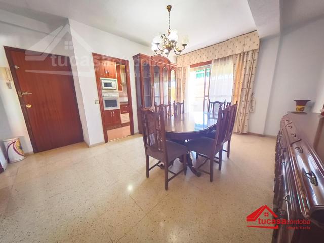 ✨ Amplio y Luminoso Piso Exterior en Santa Rosa – Almogávares photo 0