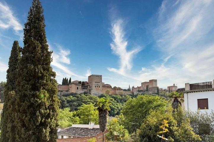 Para perder la cabeza. Un Carmen con vistas a la Alhambra photo 0