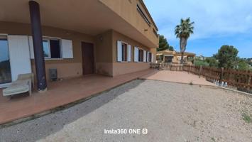 🏡 Tu oasis en Cubelles: vive, disfruta... ¡y rentabiliza! photo 0