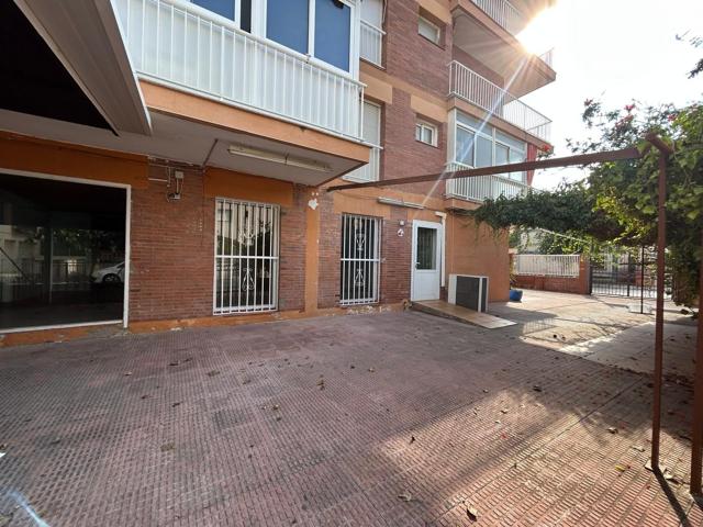 Local comercial a la venta en Cunit photo 0