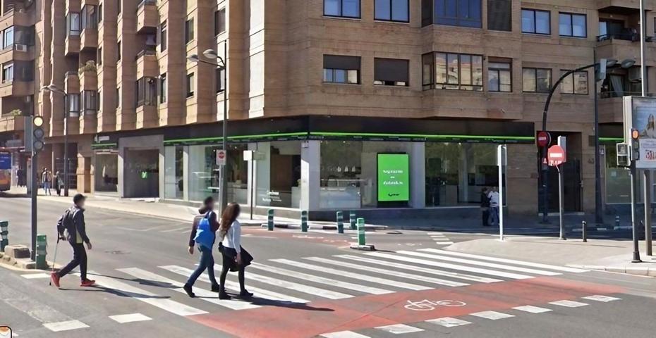 Oficina En alquiler en La Petxina, Valencia photo 0