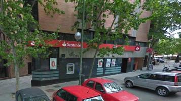 Excelente local en calle Padre Claret photo 0