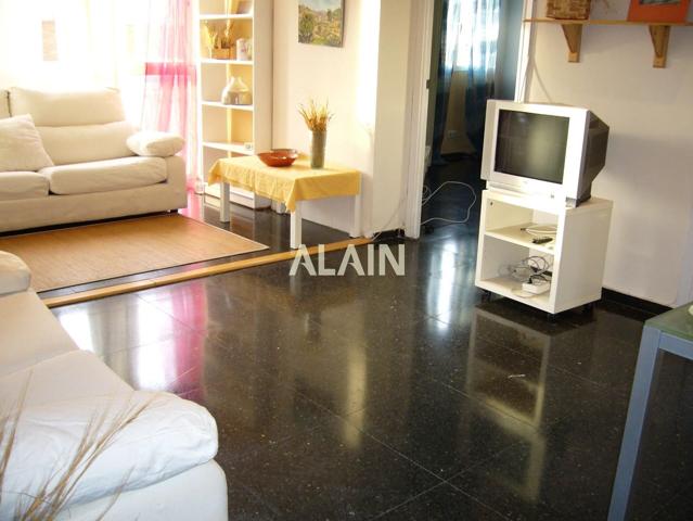 VIVIENDA EN PRIMADO REIG DE VALENCIA photo 0