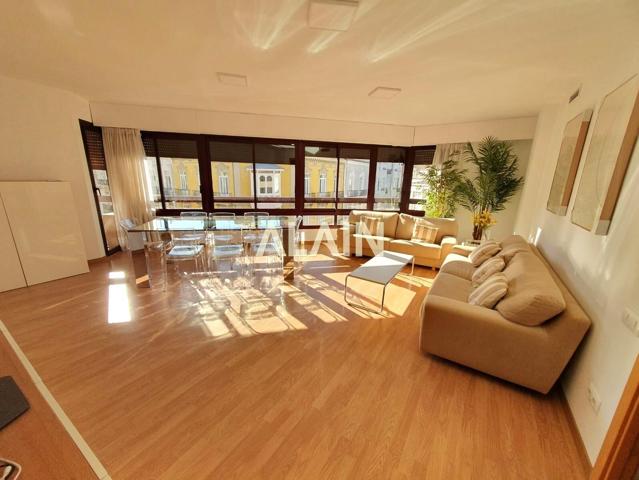 ESPECTACULAR APARTAMENTO REFORMADO EN PASCUAL Y GENÍS-LAURIA photo 0