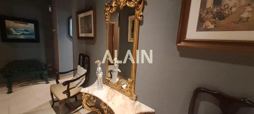 Piso en Venta en una de las mejores zonas de San Francesc - Xerea de Valencia. Piso con mucho encanto! photo 0