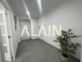 OFICINA REFORMADA JUNTO A ESTACIÓN DEL NORTE photo 0