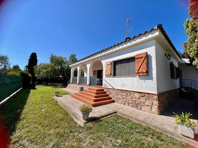 BONITA CASA EN PLENO PENEDES RODEADA DE VIÑAS. photo 0
