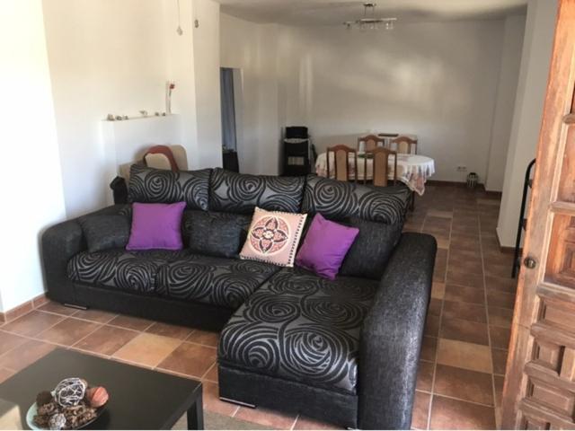 PRECIOSA CASA EN MORALEDA DE ZAFAYONA CON TRES DORMITORIOS, DOS BAÑOS, PATIO Y TERRAZA !!! photo 0