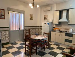 CASA UNIFAMILIAR LISTA PARA ENTRAR A VIVIR Y PERFECTA PARA DOS FAMILIAS Y CON AMPLIAS SUPERFICIES !! photo 0