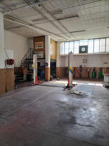 EXCELENTE TALLER MECÁNICO CON TODA LA MAQUINARIA LISTO PARA FUNCIONAR EN ZONA CENTRO  DEL PUEBLO !! photo 0