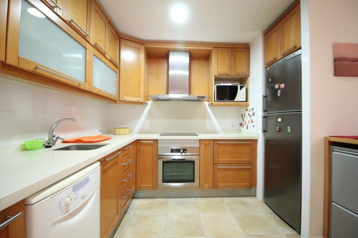 Gran piso de 4 habitaciones en el Barrio de Benalua photo 0