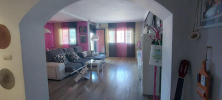 Piso en venta en Avenida Unicef photo 0