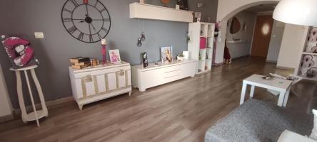 Piso en venta en Avenida Unicef photo 0