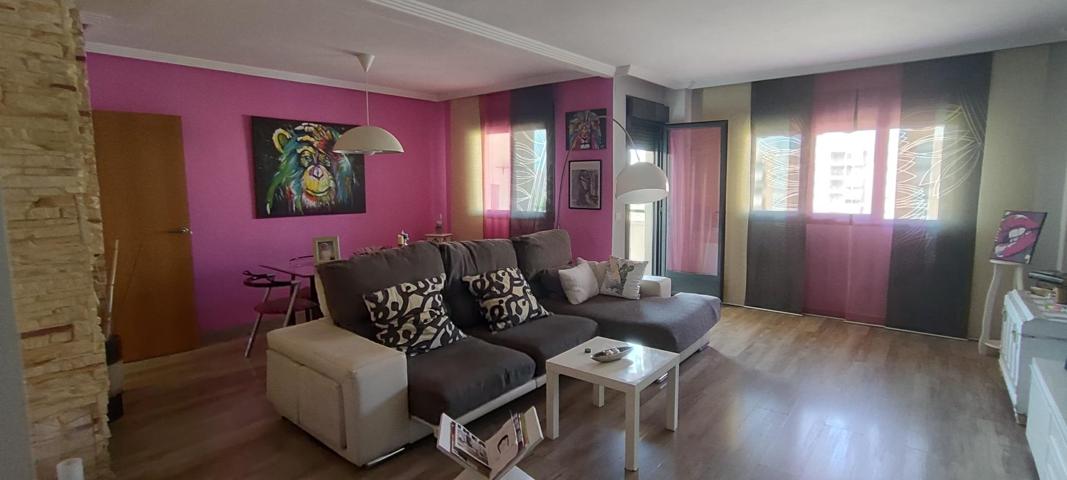 Piso en venta en Avenida Unicef photo 0