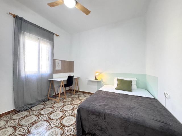 ALQUILER VIVIENDA EN LOS ÁNGELES photo 0