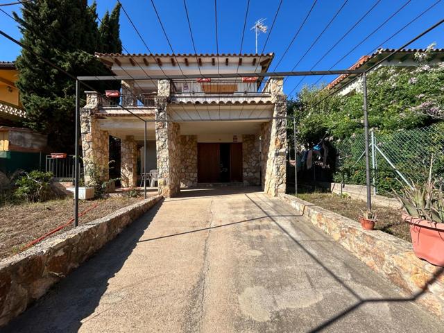 Casa En venta en Fondo Somella, Vilanova I La Geltru photo 0