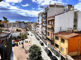 Piso en venta en Els Pins photo 0