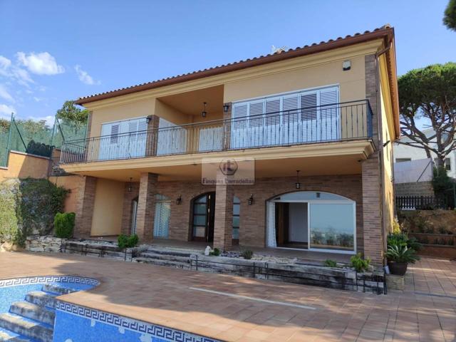 Casa en venta en Urbanitzacions photo 0