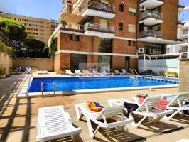 Piso en venta en Els Pins photo 0