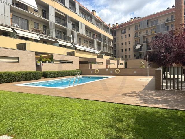 Piso En venta en Centre, Terrassa photo 0