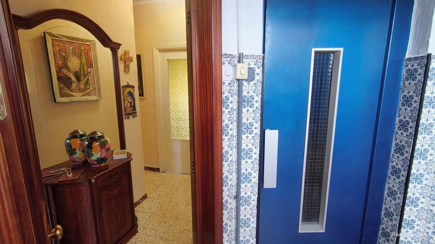 Piso En venta en Bra. Del Carmen, Sevilla photo 0