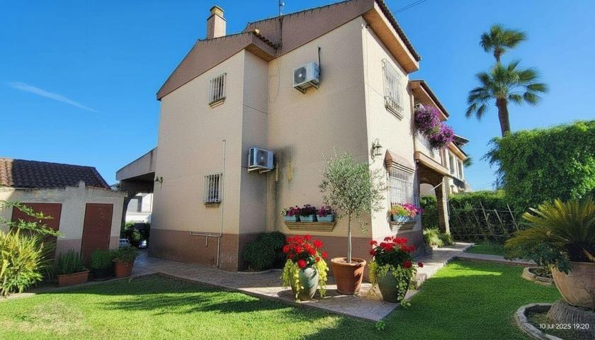 Unifamiliar En venta en - Palomares Del Río, Palomares Del Rio photo 0