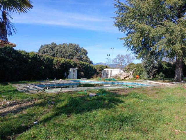 Casa En venta en Avenida De Valdencina, Alpedrete photo 0