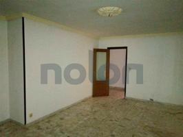 Unifamiliar Pareada En venta en Ronda Huertas, 13, Matapozuelos photo 0