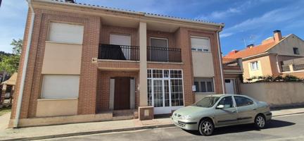 Unifamiliar Pareada En venta en Calle Vicente Aleixandre, 0, Cabezón De Pisuerga photo 0