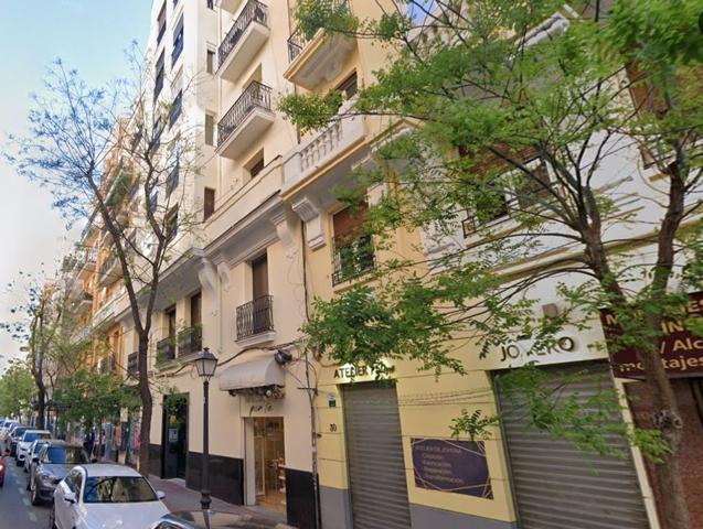 Piso En venta en Calle De Alcántara, Barrio De Salamanca, Madrid photo 0