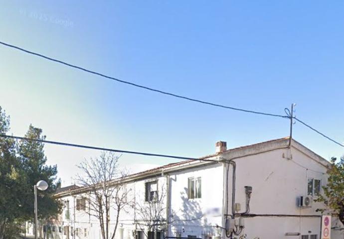 Unifamiliar Pareada En venta en Cl Hogar De Belen, 65, San Blas, Madrid photo 0