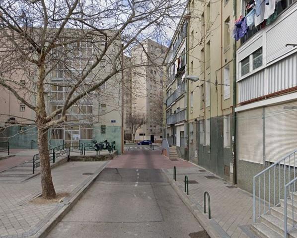 Piso En venta en Calle De Siderurgia, San Blas, Madrid photo 0
