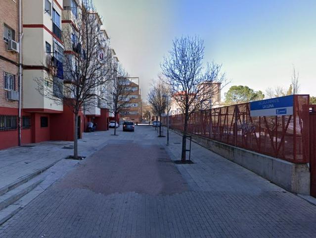 Piso En venta en Calle De Benimamet, Villaverde, Madrid photo 0