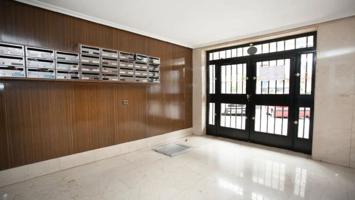 Piso En venta en Av Roma, 31, Ciudad 70, Coslada photo 0