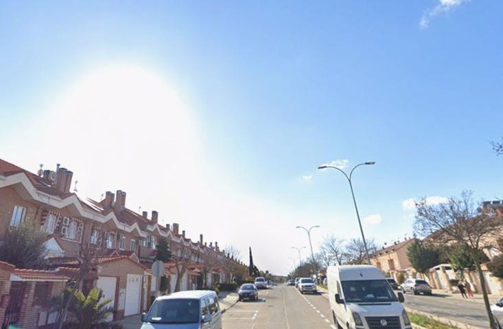 Unifamiliar Pareada En venta en Av Levante, Casco Histórico, Rivas-Vaciamadrid photo 0