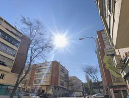 Piso En venta en Calle De Ponferrada, 0, Fuencarral, Madrid photo 0