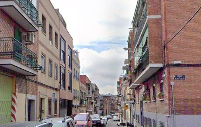 Piso En venta en Calle Isidra Jiménez, 0, Usera, Madrid photo 0