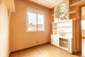 Piso En venta en Calle De Sierra Carbonera, 43, Puente De Vallecas, Madrid photo 0