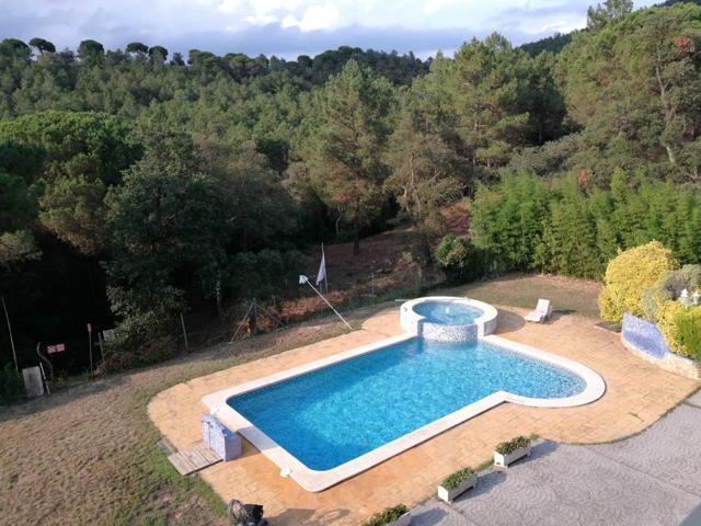 Gran casa rodeado de naturealeza con garaje de 100m² photo 0