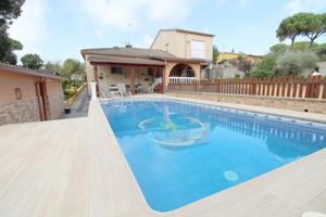 Gran casa con piscina y privaciad ! photo 0